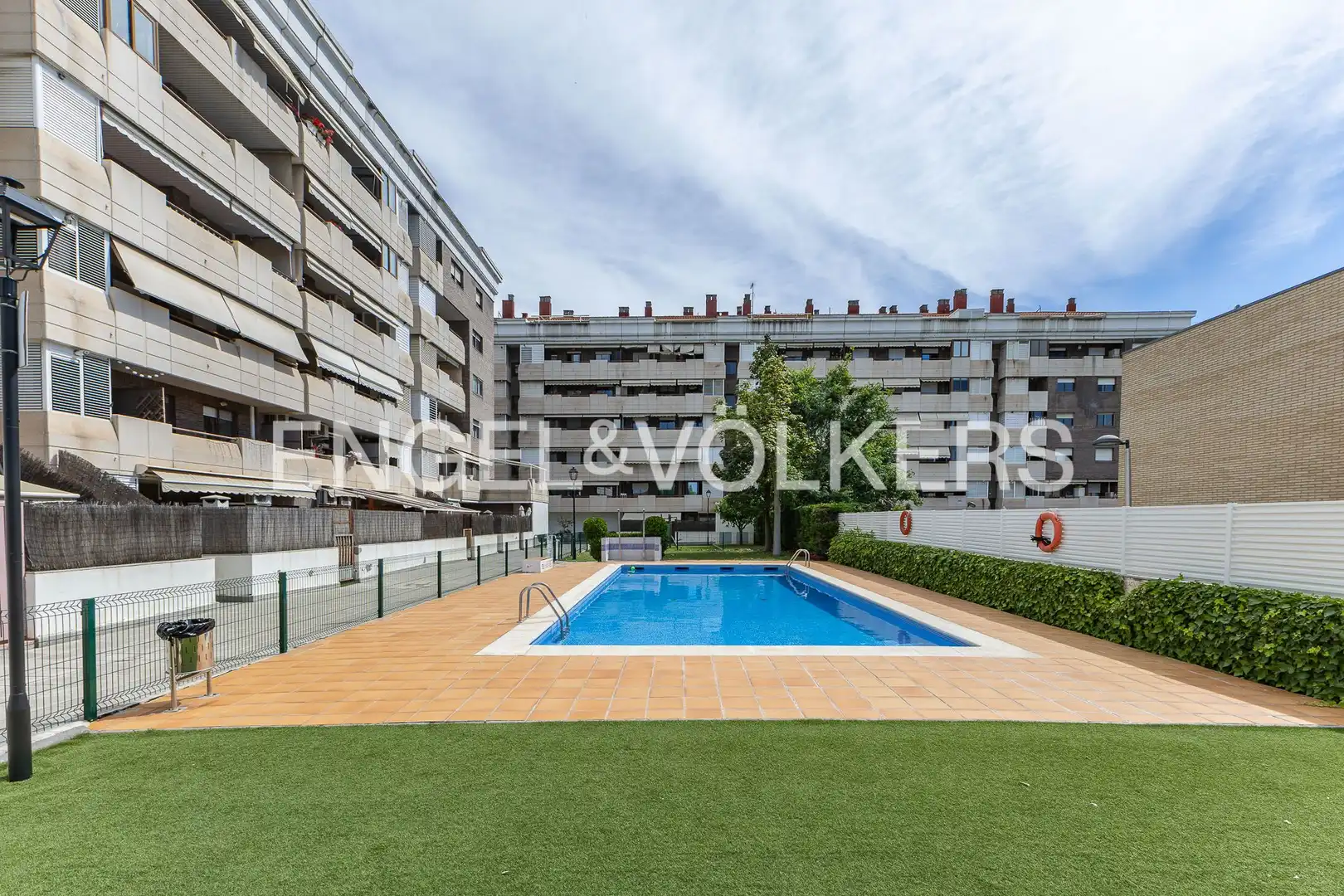 Swimming pool of Flat for sale in Sant Joan Despí  with Air Conditioner, Heating and Parquet flooring