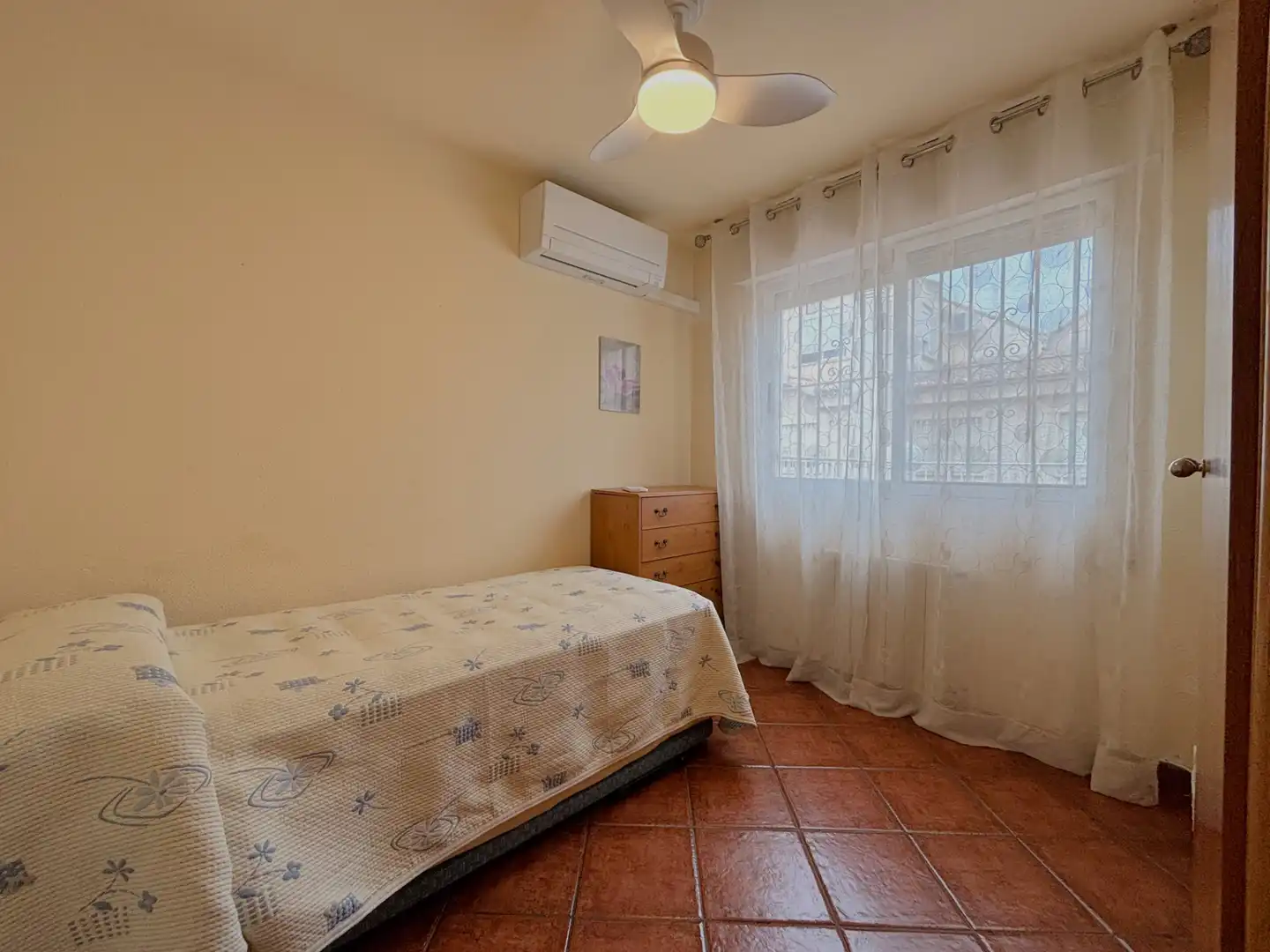 Detached homes for sale in Carrer Zarauz, El Grao