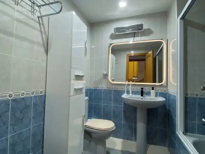 Bathroom of Flat for sale in Pueblo Español - Coveta Fumá