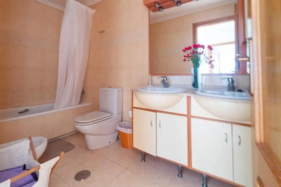 Bany de Apartament en venda en Pueblo Latino
