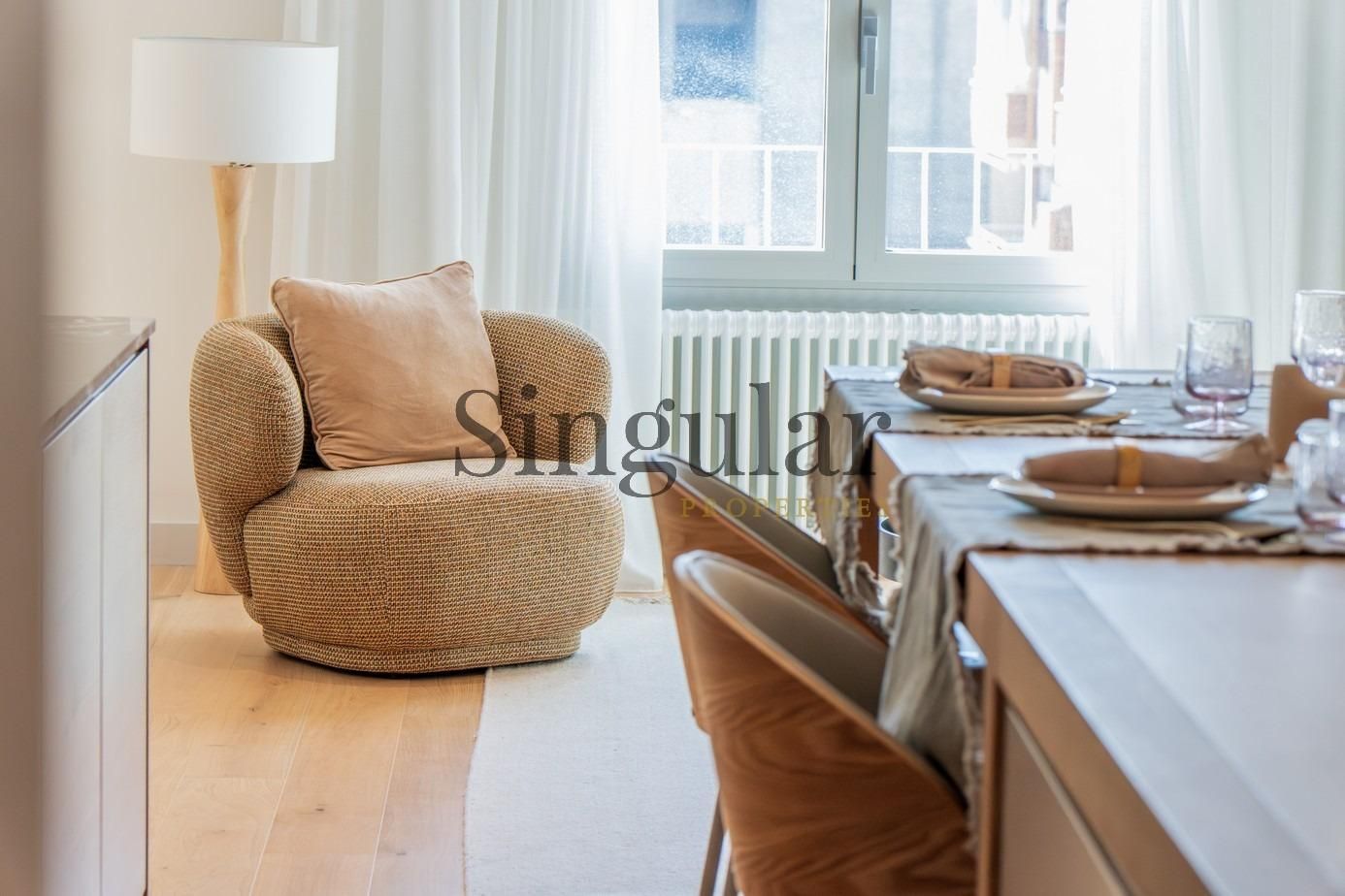 Habitación de Piso en venta en  Barcelona Capital con Aire acondicionado, Calefacción y Terraza