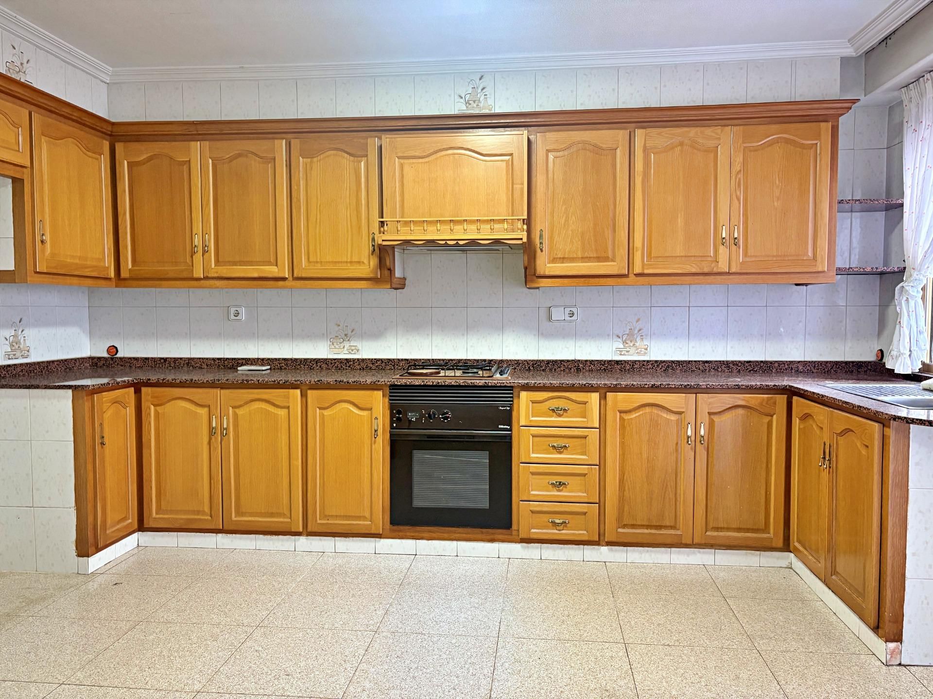 Kitchen of Planta baja for sale in Elche / Elx  with Air Conditioner