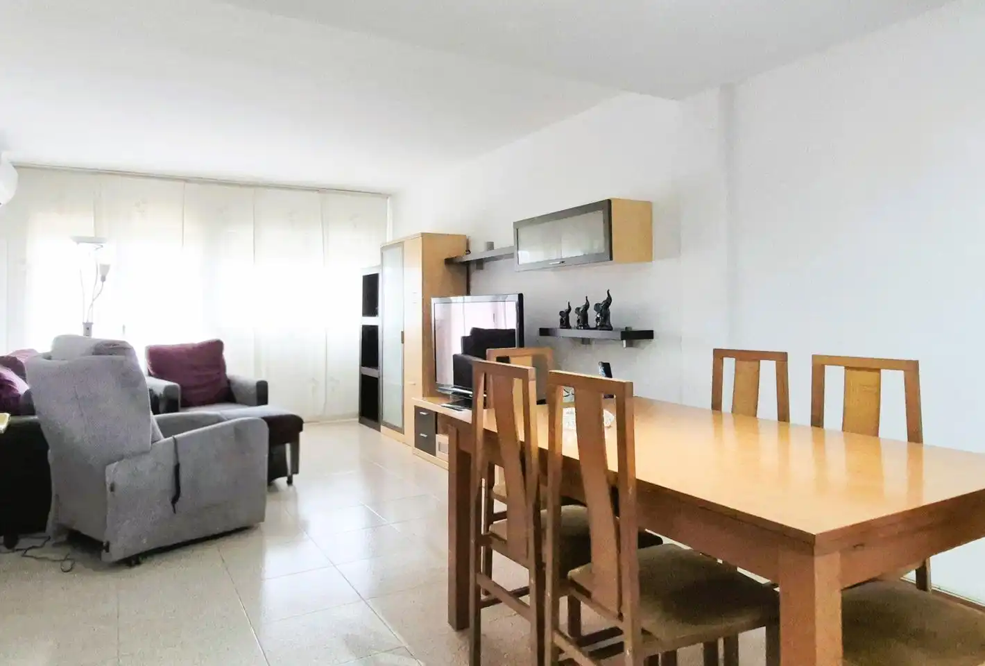 Living room of Flat for sale in Terrassa  with Air Conditioner, Heating and Furnished
