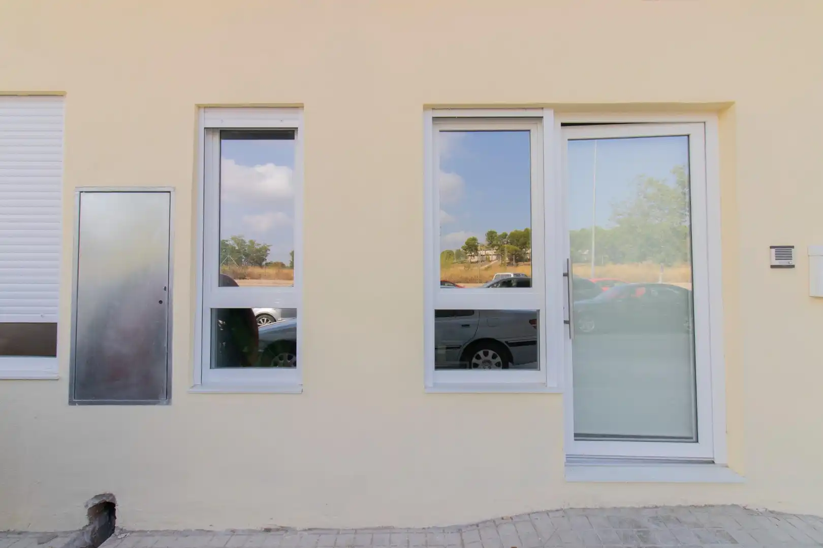 Außenansicht von Wohnung zum Verkauf in Alberic mit Heizung