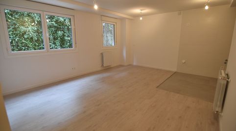 Foto 2 de Piso en venta en Iparragirre Kalea, Eibar, Gipuzkoa