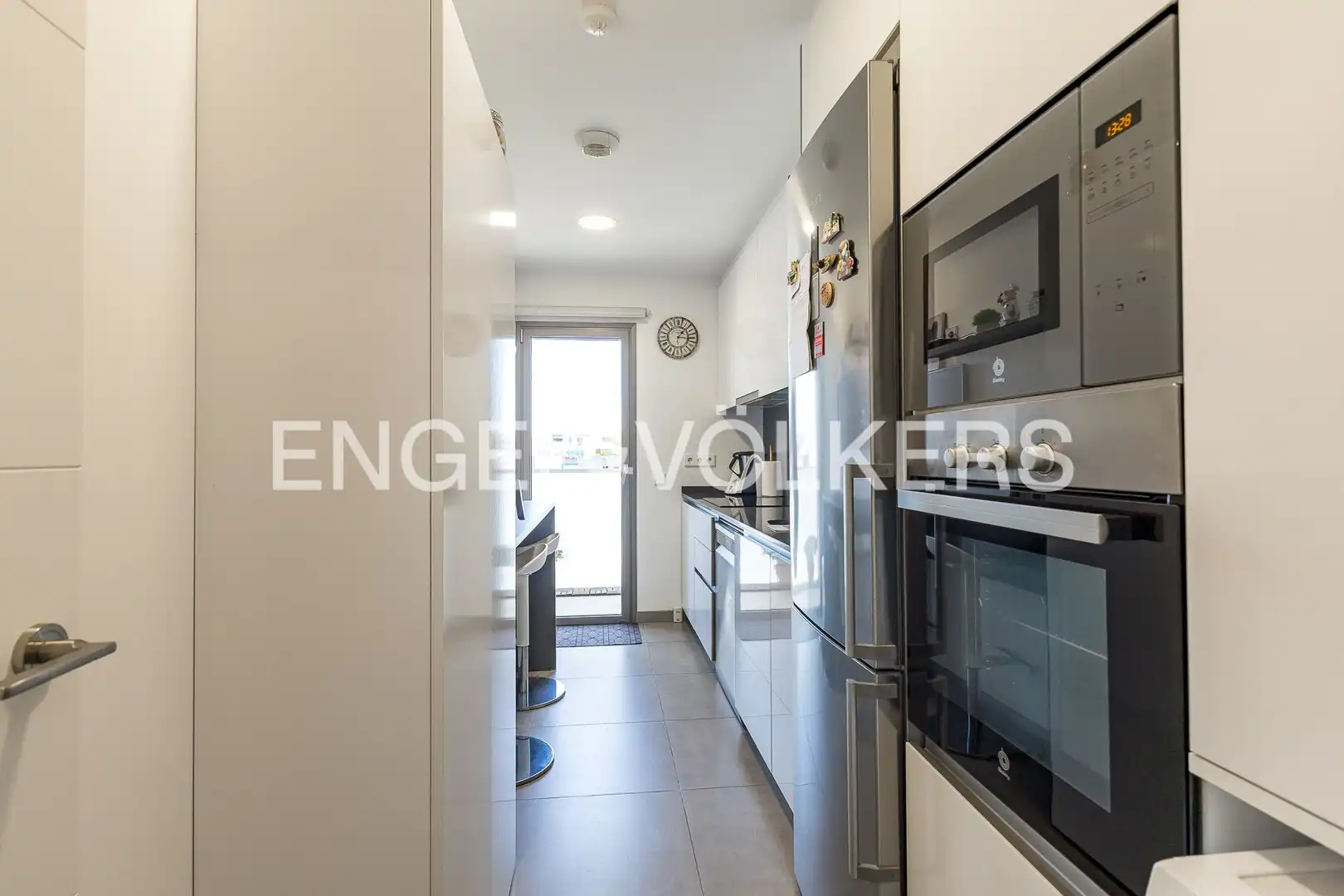 Kitchen of Flat for sale in L'Hospitalet de Llobregat  with Air Conditioner, Heating and Parquet flooring