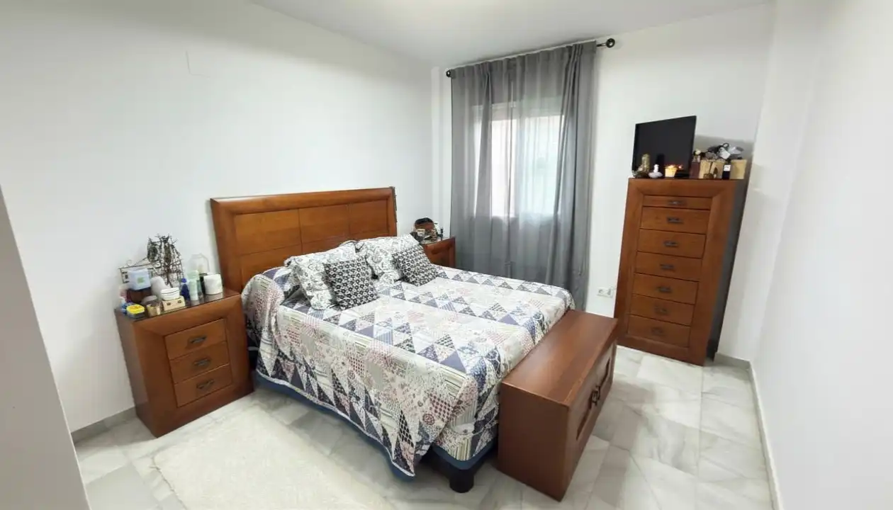 Habitación de Piso en venta en Vélez-Málaga con Aire acondicionado, Terraza y Amueblado