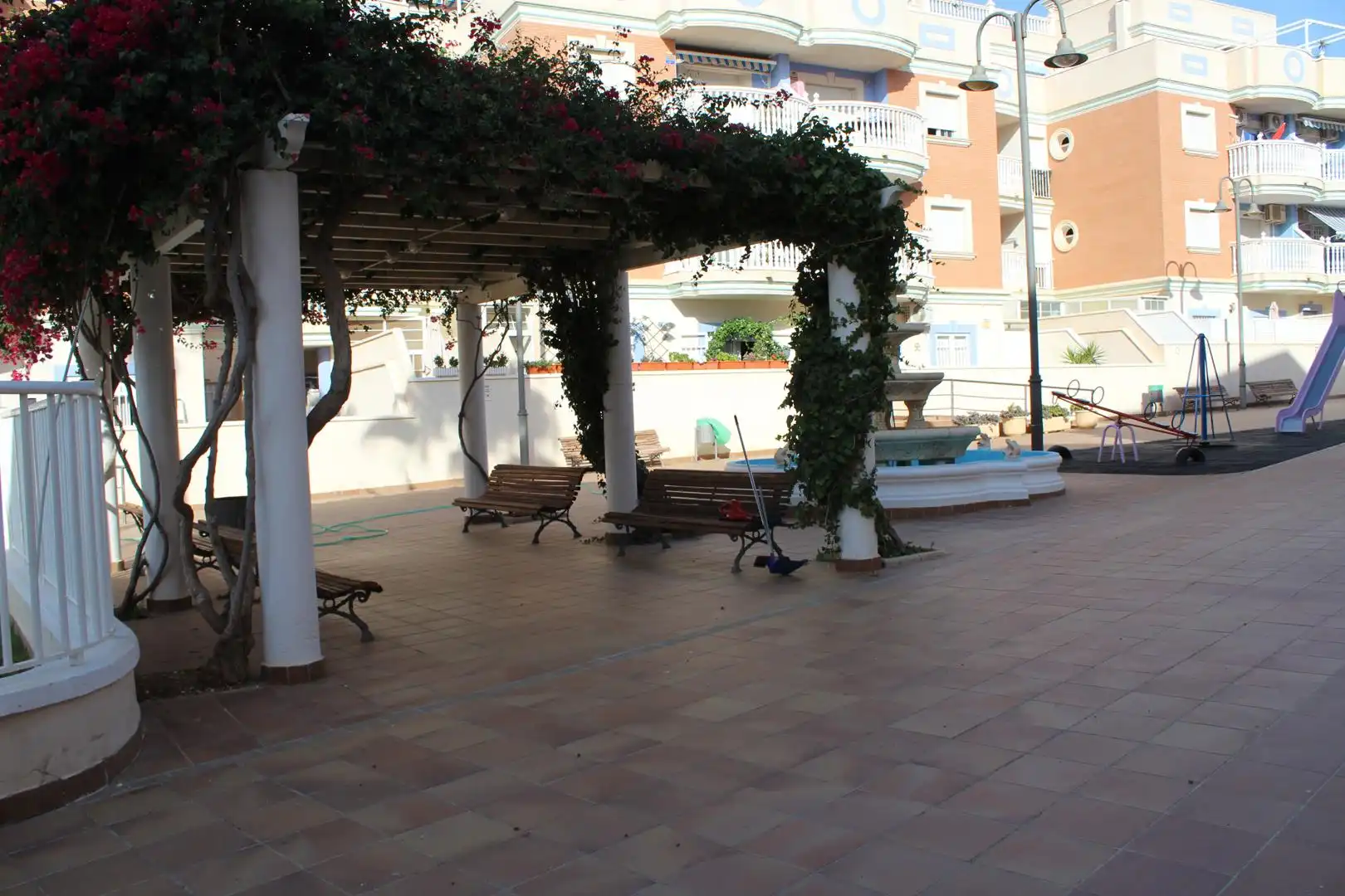 Terraza de Apartamento en venta en Roquetas de Mar con Aire acondicionado, Amueblado y Horno