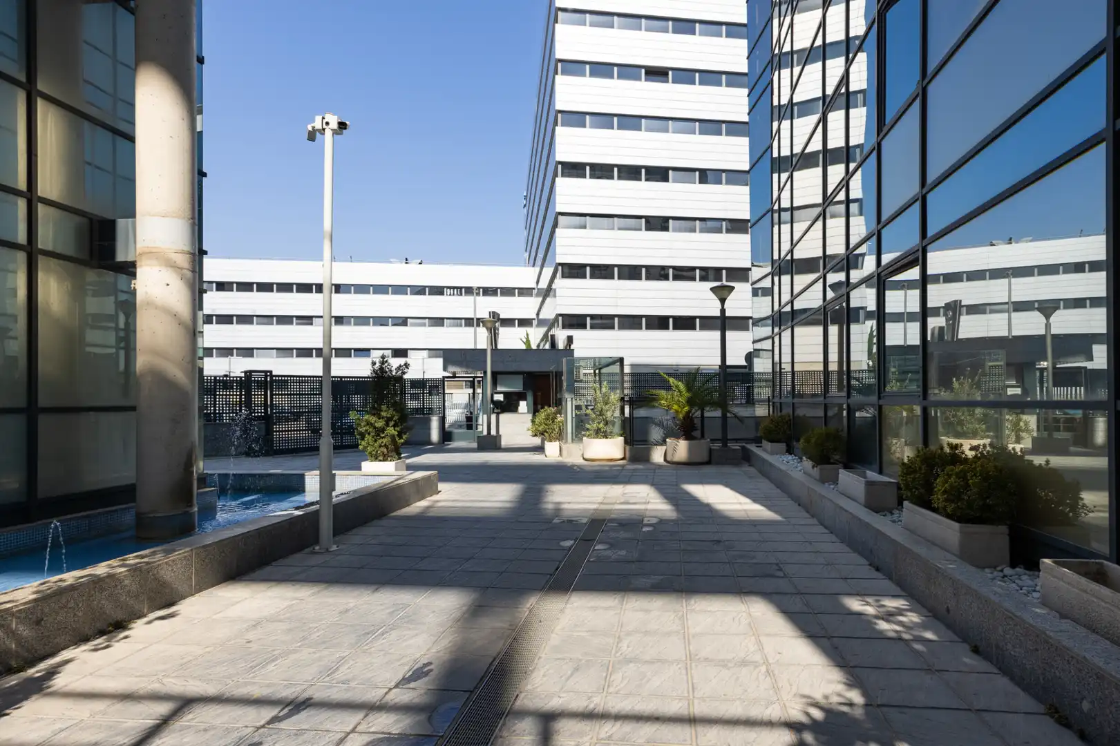 Vista exterior de Dúplex en venta en Madrid con Calefacción