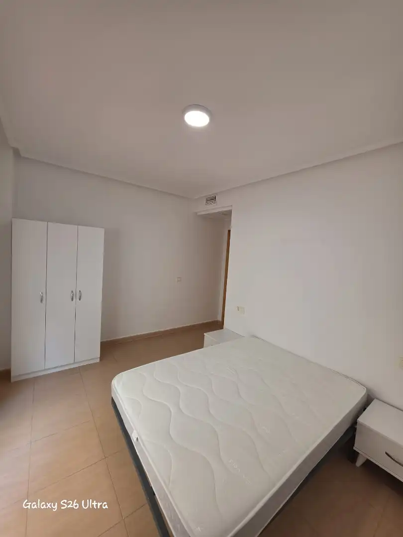 Schlafzimmer von Wohnung zur Miete in Almoradí mit Möbliert, Ofen und Waschmaschine