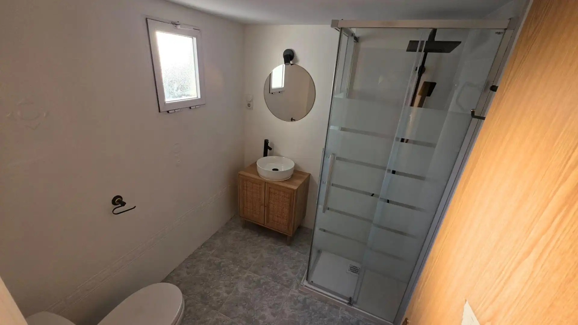 Badezimmer von Einfamilien-Reihenhaus zum Verkauf in Ontinyent mit Terrasse und Balkon