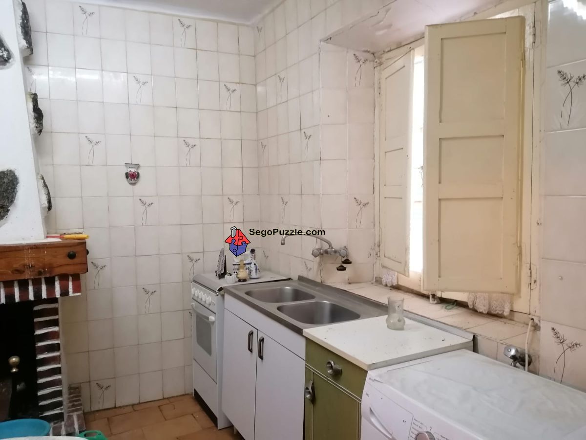 Cocina de Casa o chalet en venta en Torrecaballeros con Calefacción