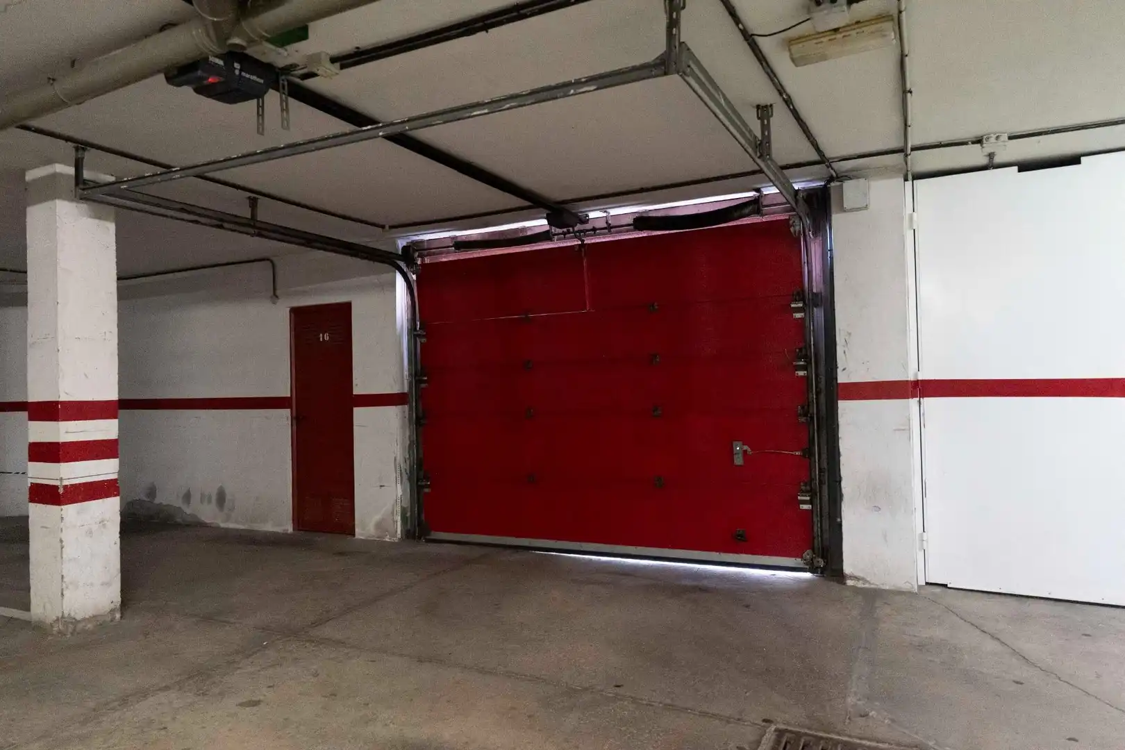 Parking de Piso en venta en Arona con Aire acondicionado, Terraza y Trastero
