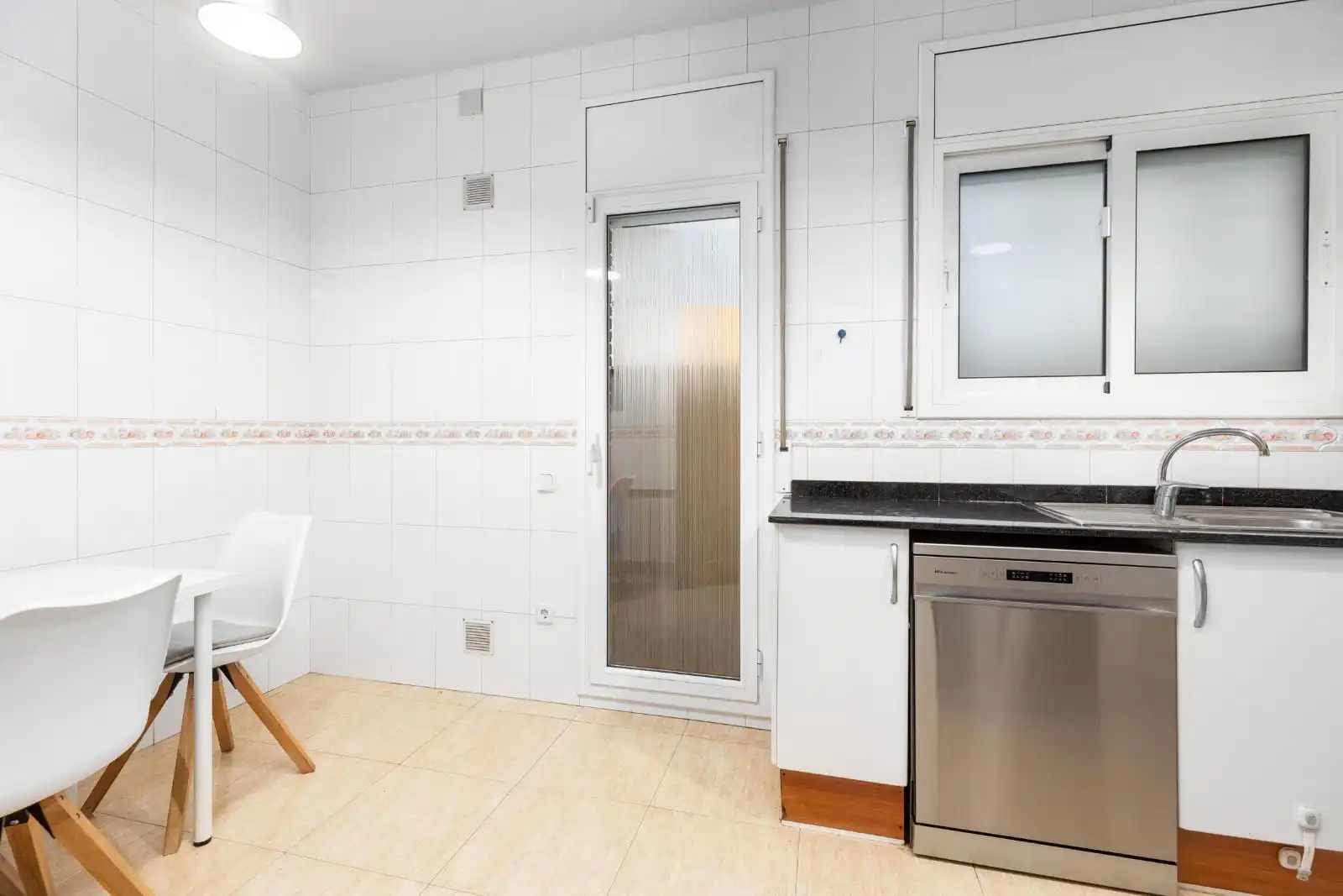 Cocina de Dúplex en venta en Parets del Vallès con Aire acondicionado, Calefacción y Terraza