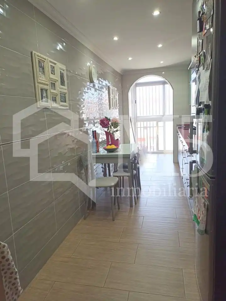 Piso en venta en Caleta de Vélez