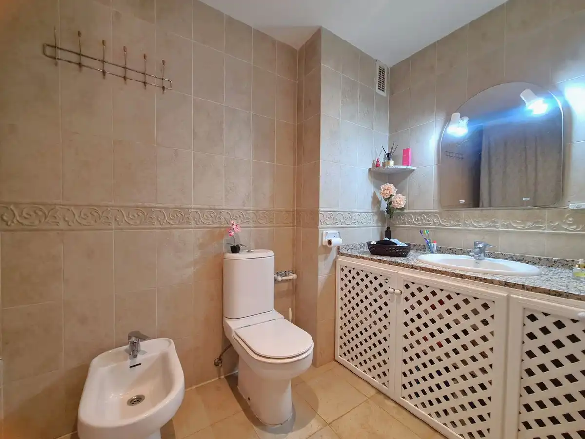 Baño de Apartamento en venta en Manilva con Terraza