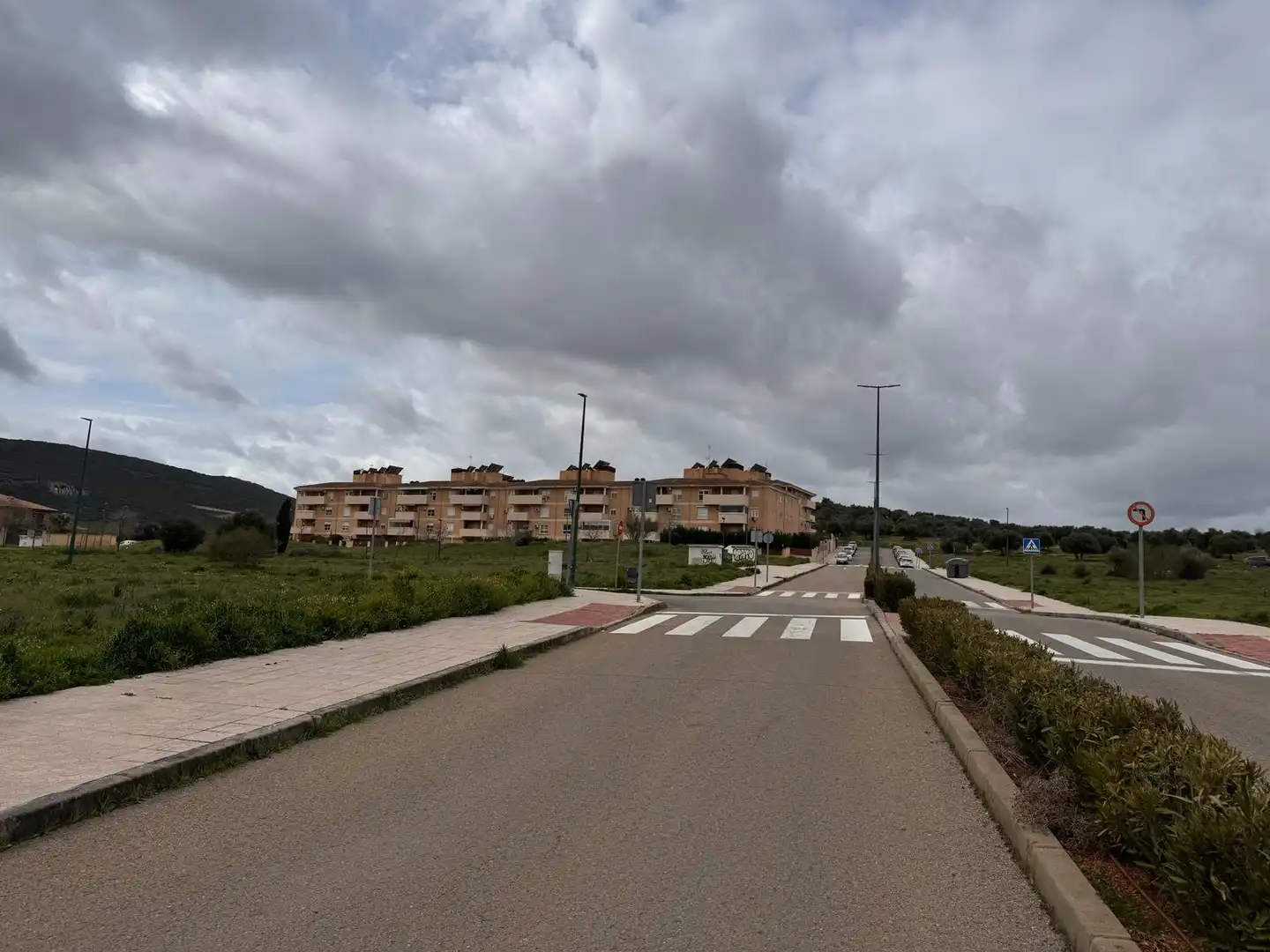 Residencial en venta en Calle Federica Montseny, 91, PAU 2-600
