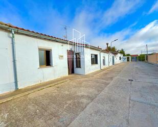 Exterior view of Single-family semi-detached for sale in Gomecello  with Heating, Terrace and Storage room