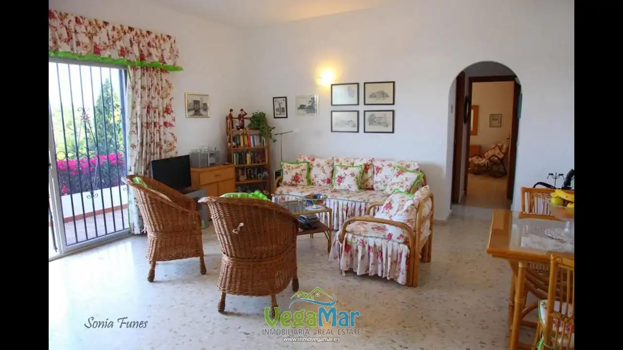 Sala de estar de Casa o chalet en venta en Almuñécar con Jardín privado y Terraza