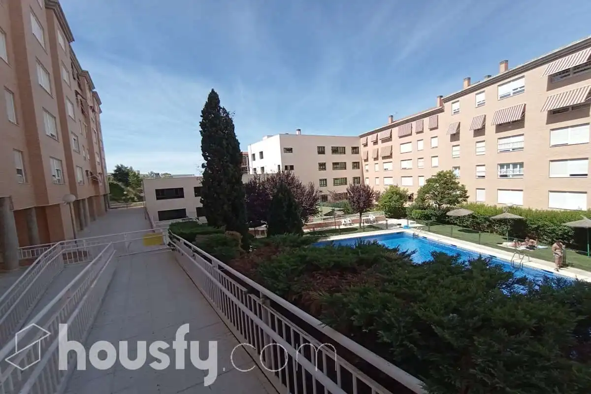 Exterior view of Flat for rent in Toledo  with Air Conditioner, Heating and Parquet flooring
