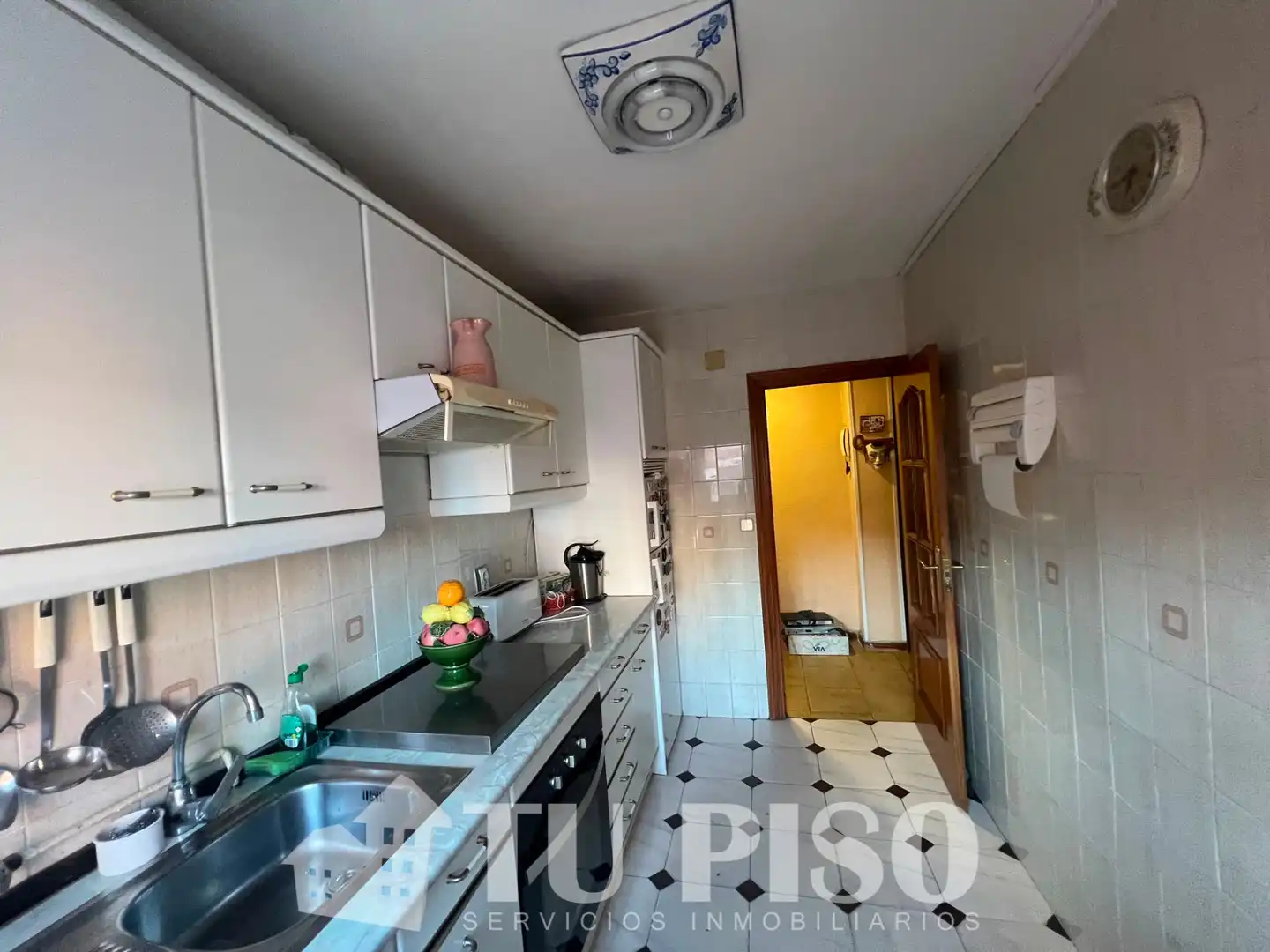 Cuina de Pis en venda en Madrid amb Aire condicionat, Calefacció i Terrassa