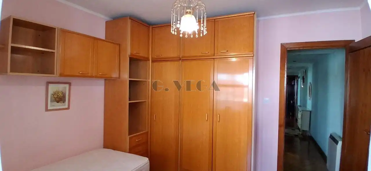 Habitación de Piso en venta en Vigo  con Calefacción y Parquet