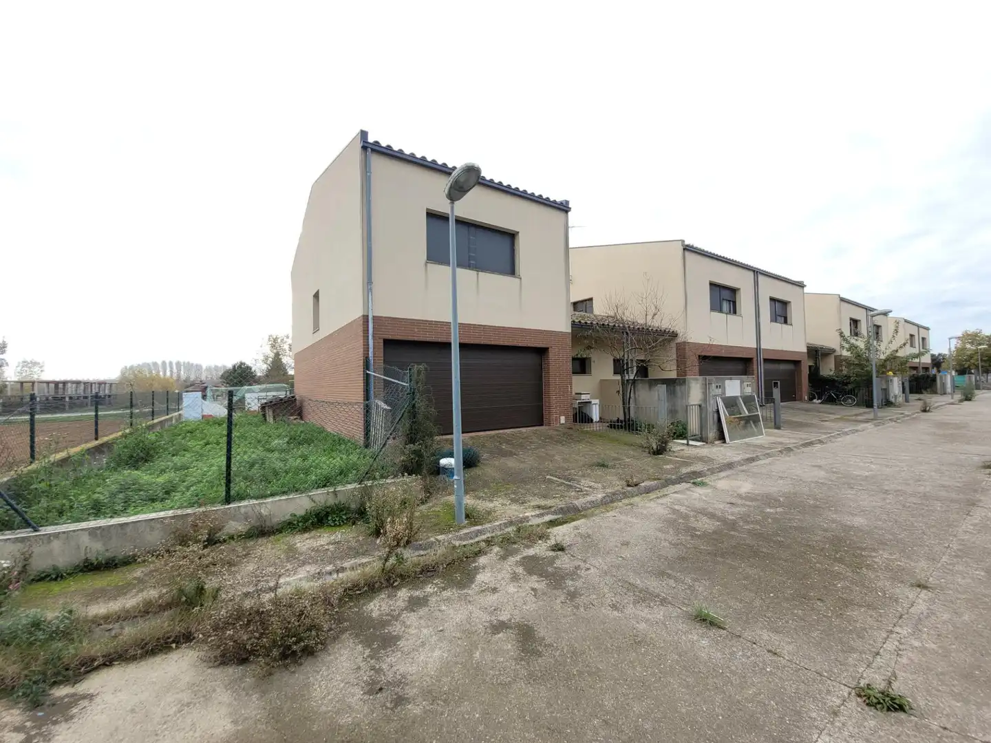 Vista exterior de Edificio en venta en Cervià de Ter