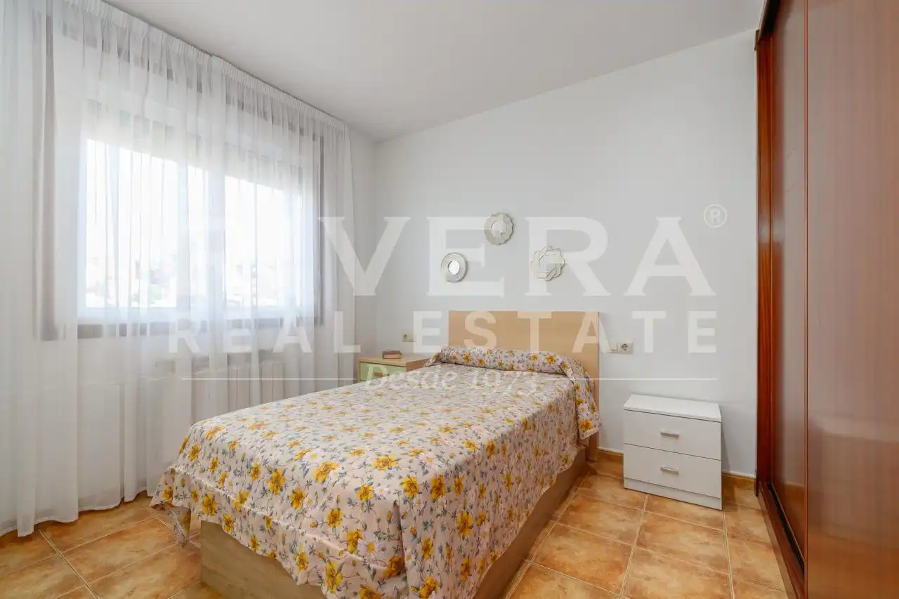 Habitación de Casa o chalet en venta en Vigo  con Calefacción, Jardín privado y Parquet