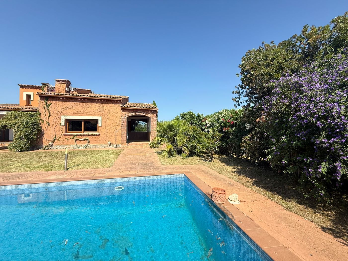 Garden of House or chalet for sale in Peralada  with Air Conditioner, Heating and Private garden