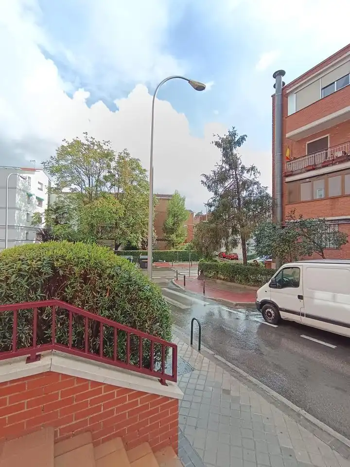 Exterior view of Flat for rent in Carabanchel