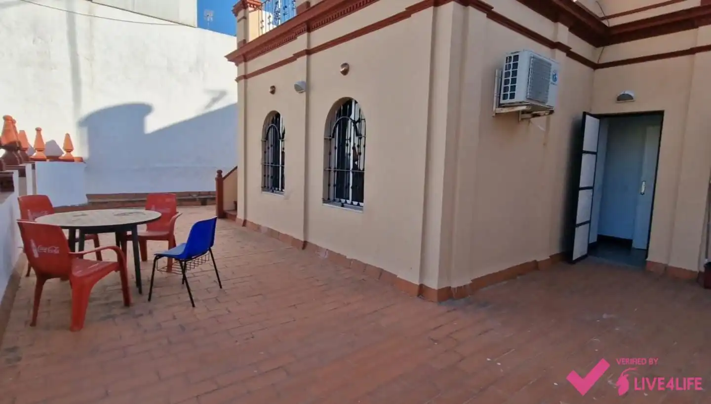 Habitació a Avenida de Jerez, Bellavista