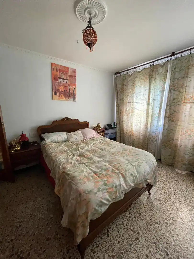 Dormitori de Casa o xalet en venda en Narón amb Calefacció, Jardí privat i Terrassa