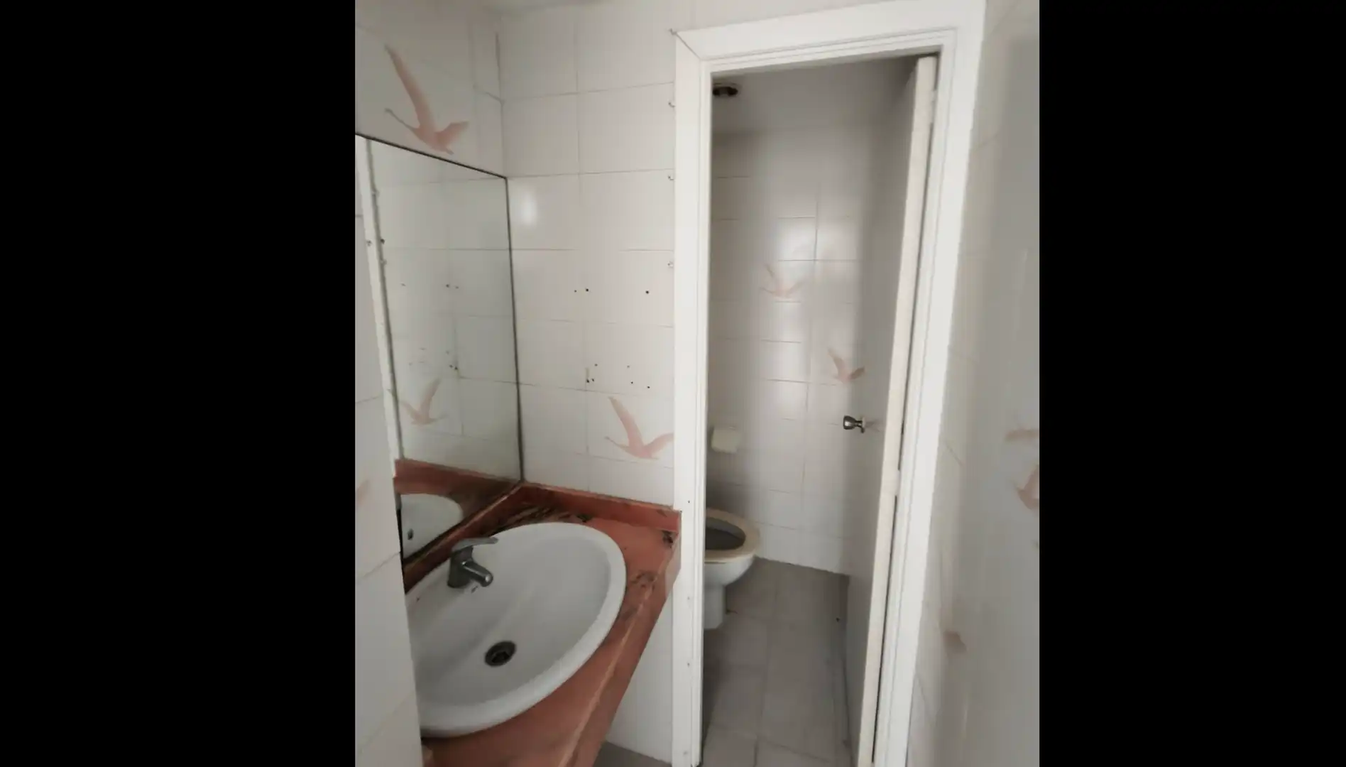 Badezimmer von Geschaftsraum zur Miete in Llucmajor