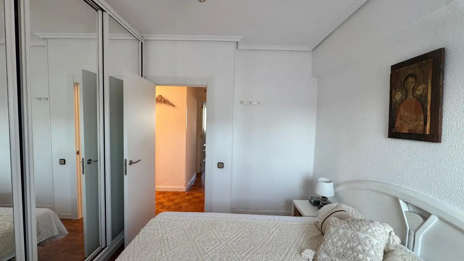 Schlafzimmer von Wohnung zur Miete in Santander mit Heizung, Parkett und Abstellraum