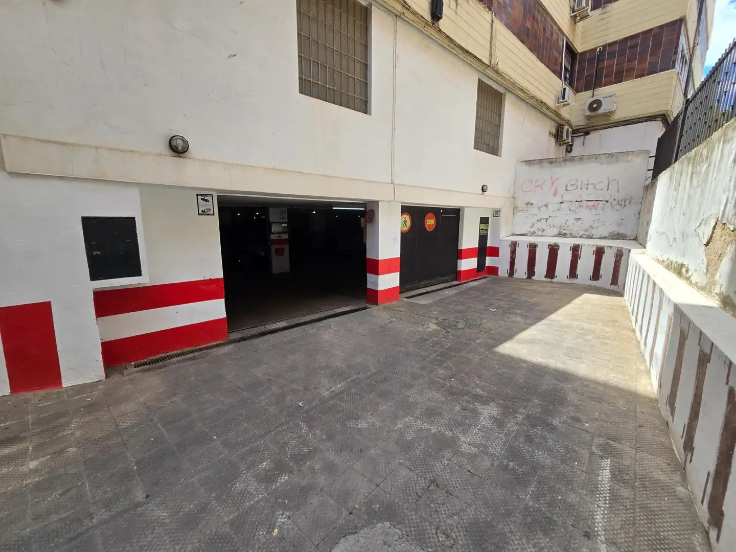 Parkplatz von Wohnung zum Verkauf in Córdoba mit Klimaanlage, Heizung und Abstellraum