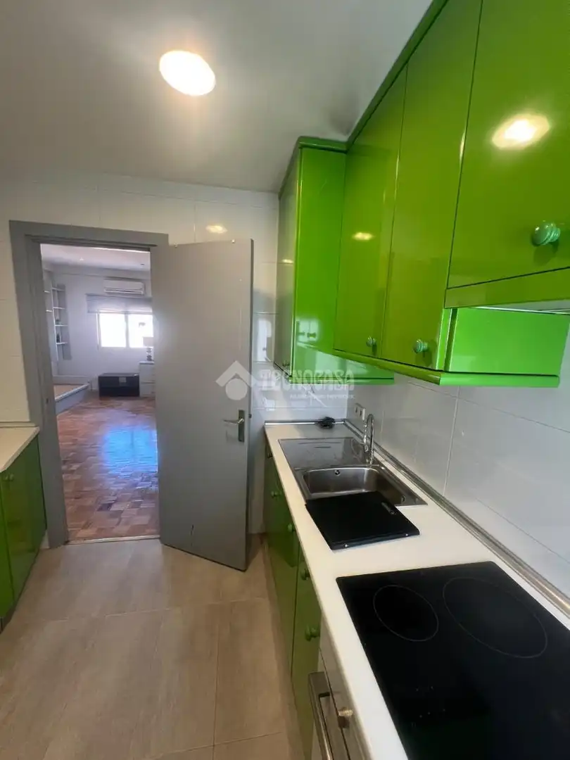 Cocina de Piso de alquiler en Madrid con Calefacción