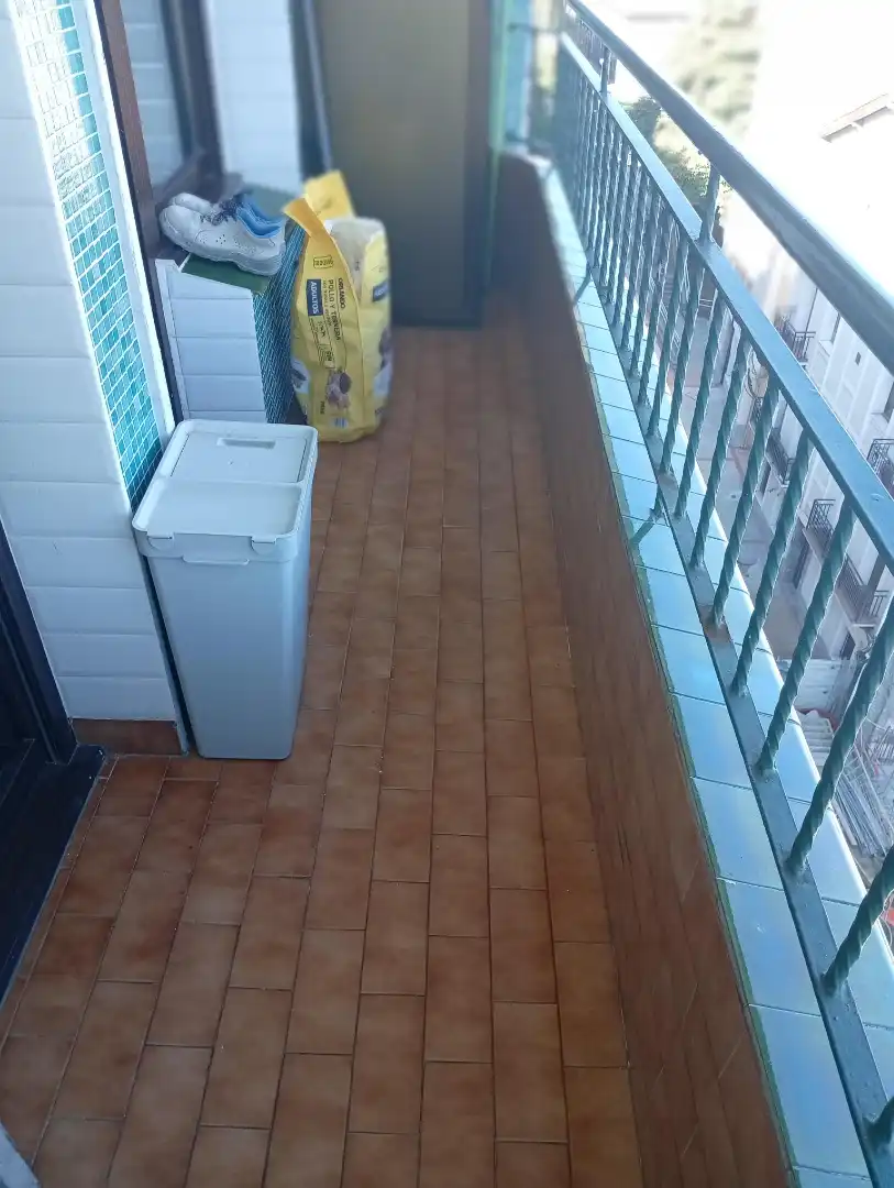Piso con terraza en venta en Txabarri - La Unión - Vista Alegre, imagen 2