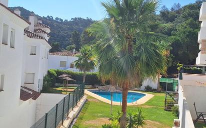 Jardí de Apartament en venda en Benahavís amb Aire condicionat i Terrassa