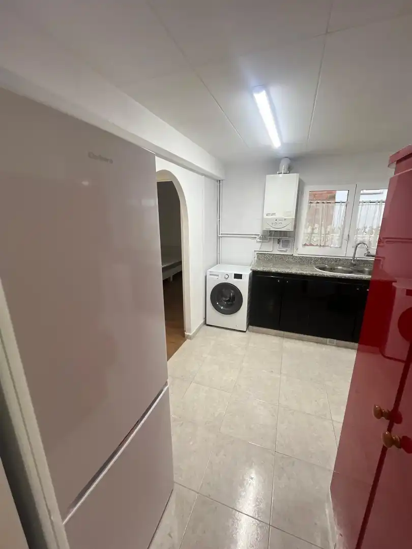 Cocina de Piso de alquiler en Girona con Terraza