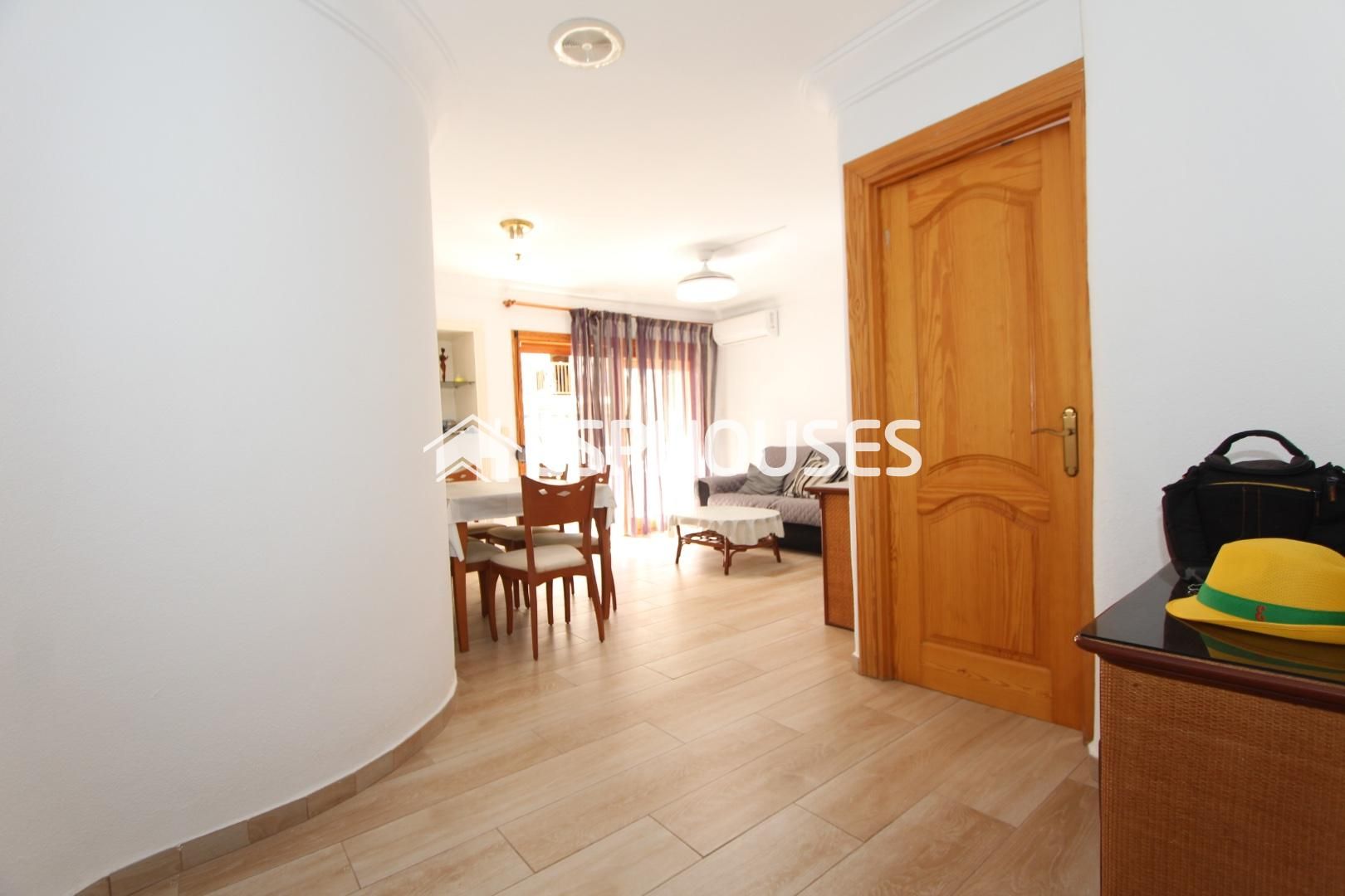 Vista exterior de Apartamento en venta en Guardamar del Segura con Aire acondicionado, Terraza y Amueblado