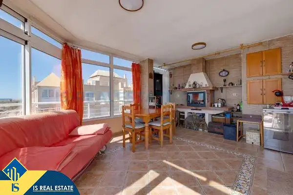 Sala d'estar de Dúplex en venda en Pueblo