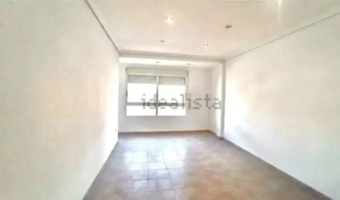 Piso de alquiler en Carrer de Joan d'Àustria, Centro