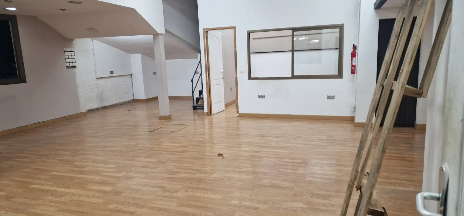 Gewerbefläche zur Miete in Carrer Monturiol, imagen 3