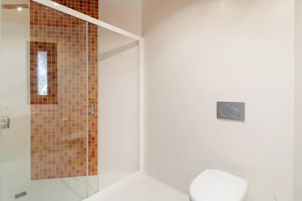 Bathroom of Houses for sale in El Campello  with Air Conditioner, Private garden and Swimming Pool