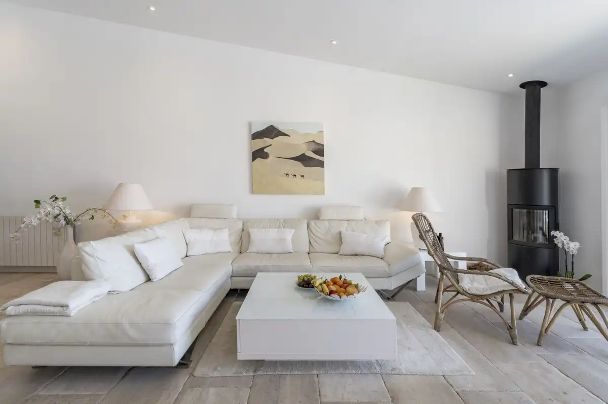 Sala de estar de Casa o chalet en venta en Marbella con Aire acondicionado, Jardín privado y Terraza
