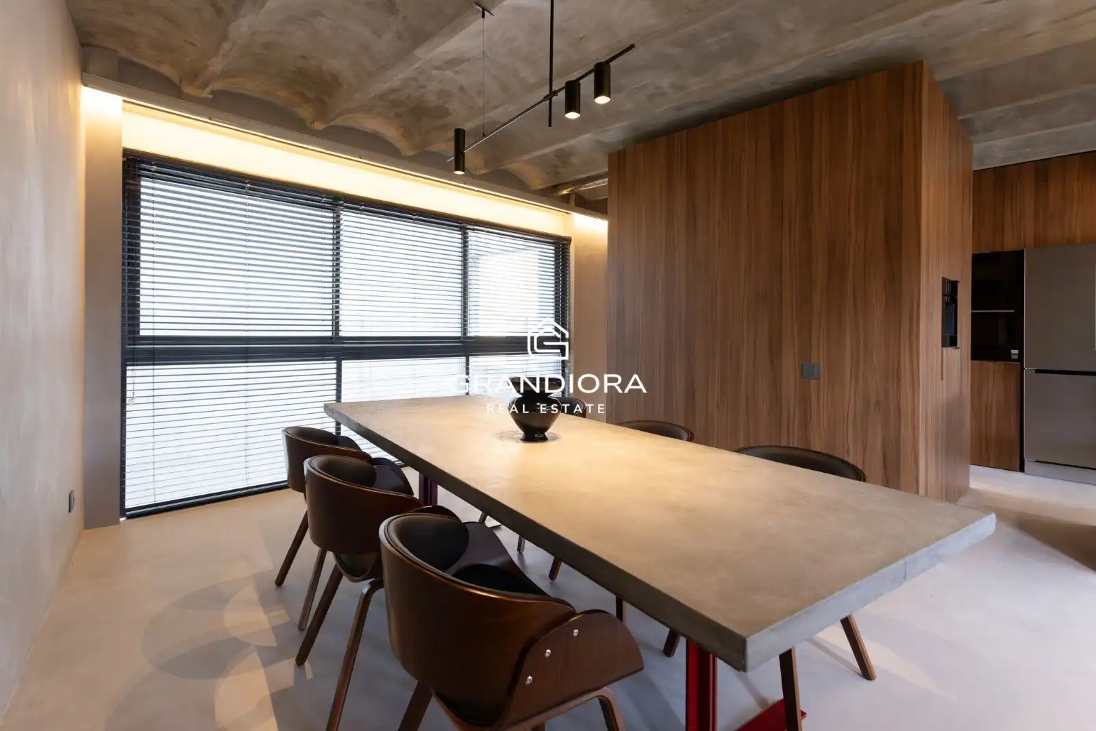 Flat for rent in Barcelona  with Air Conditioner, Terrace and Furnished