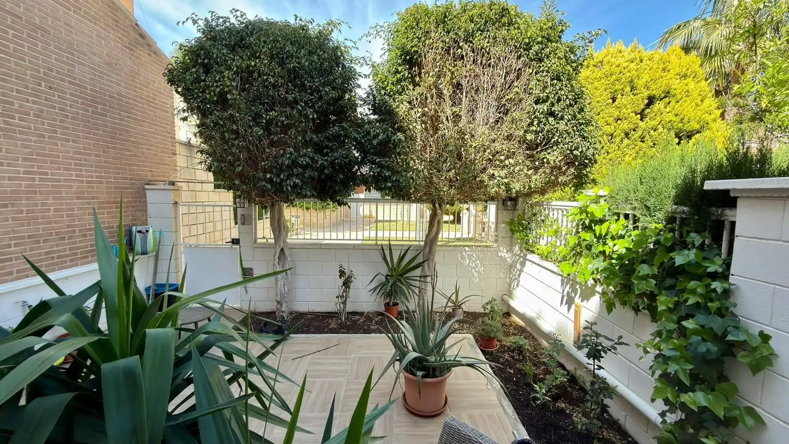Terraza de Casa o chalet en venta en Alicante / Alacant con Aire acondicionado, Calefacción y Jardín privado