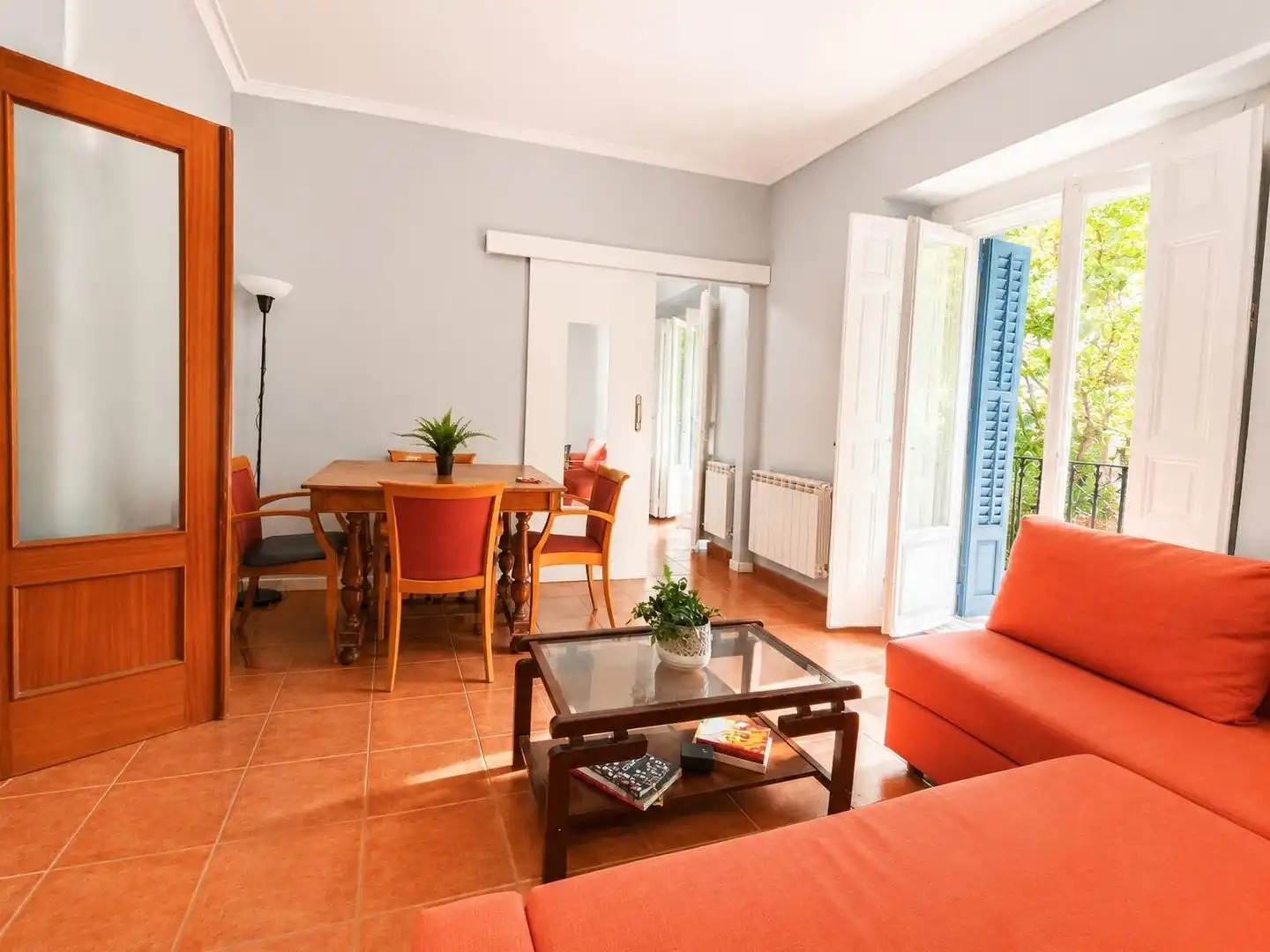 Wohnzimmer von Wohnung zur Miete in Madrid mit Heizung, Möbliert und Balkon