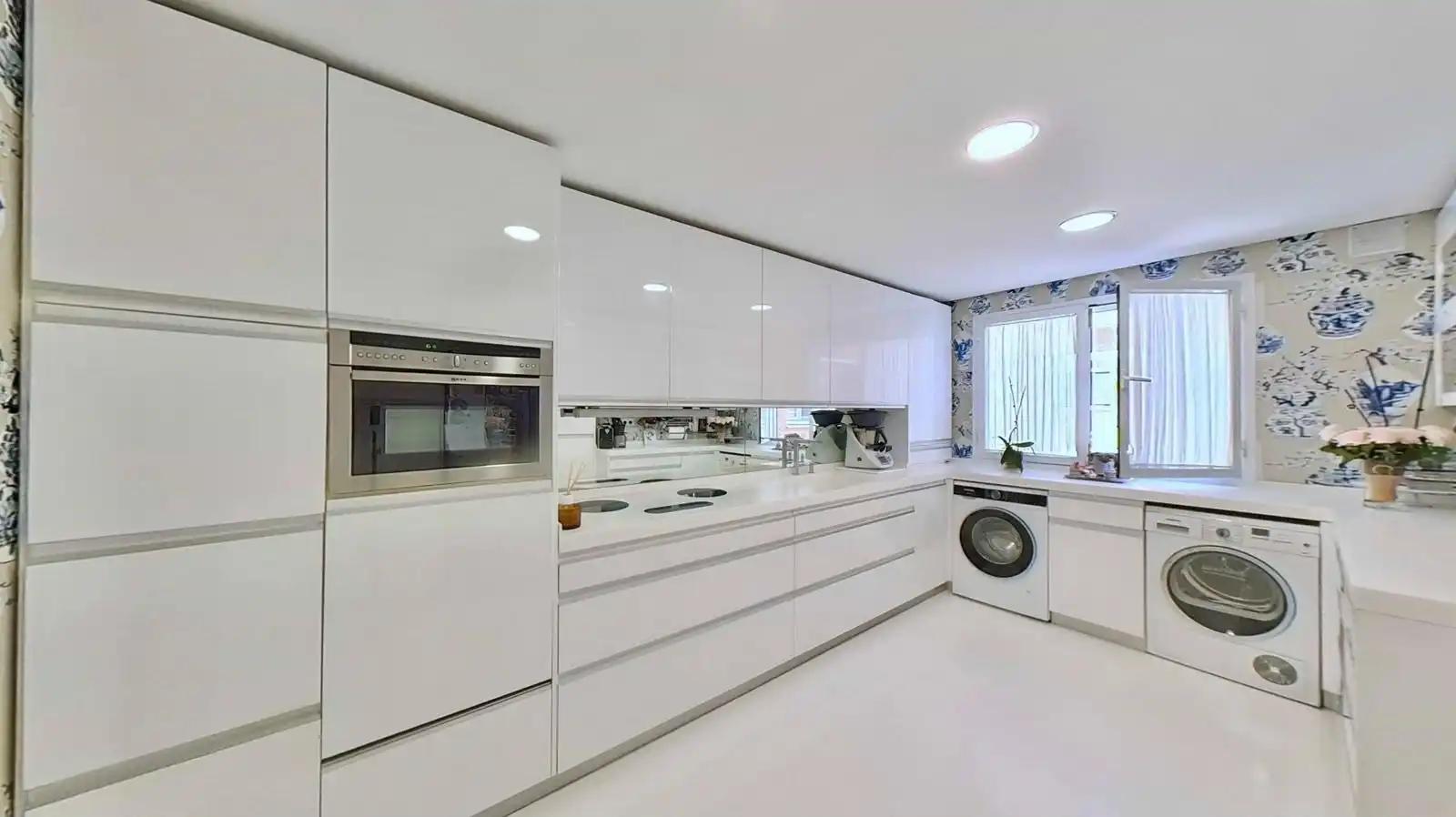 Cocina de Apartamento en venta en Boadilla del Monte con Aire acondicionado, Calefacción y Jardín privado
