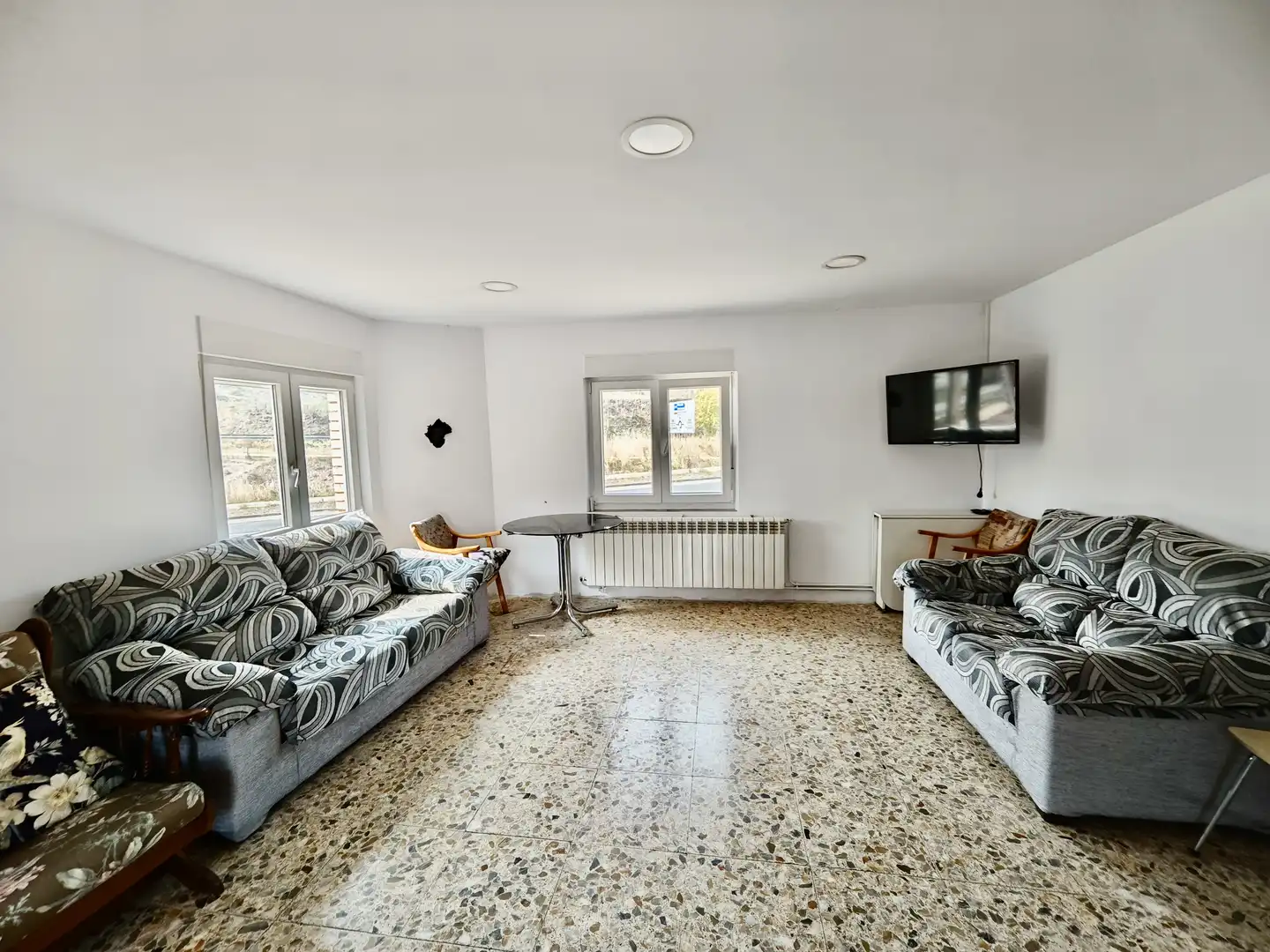 Living room of Houses for sale in Alar del Rey  with Heating, Terrace and Storage room